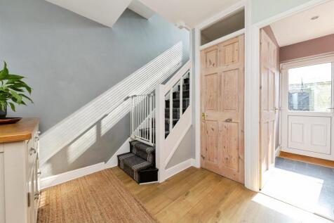 Entrance Hallway: