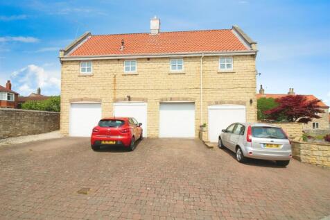 Drive &amp; Garage