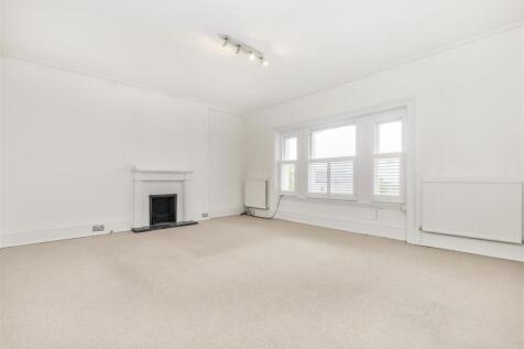 Living room 1 (1).jpg