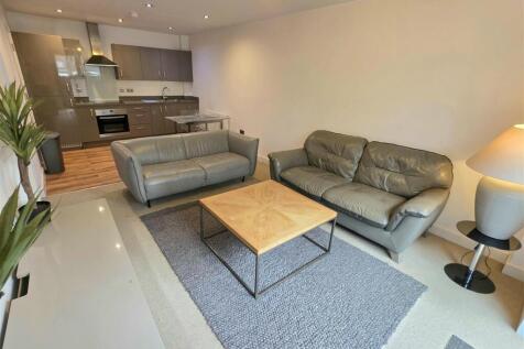 Lounge/Kitchen