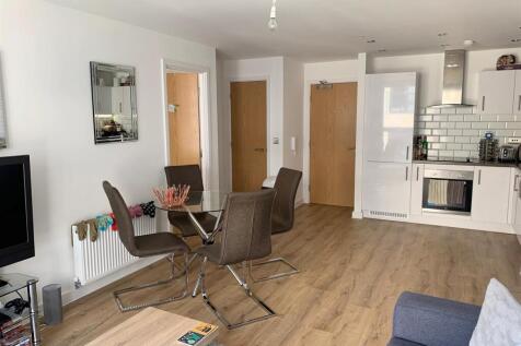 Lounge/Kitchen