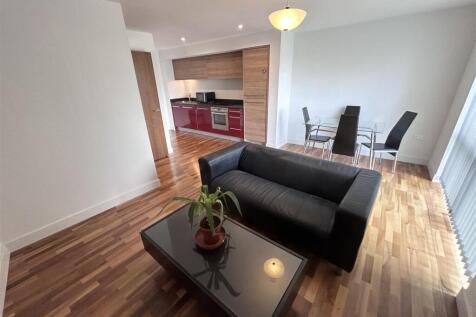 Lounge/Kitchen