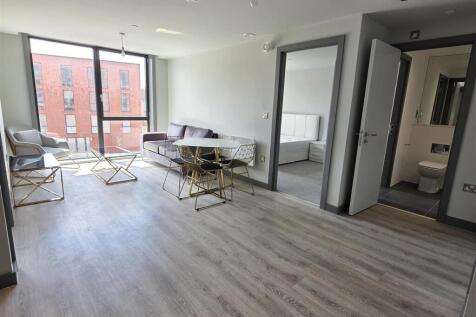 Lounge/Hallway