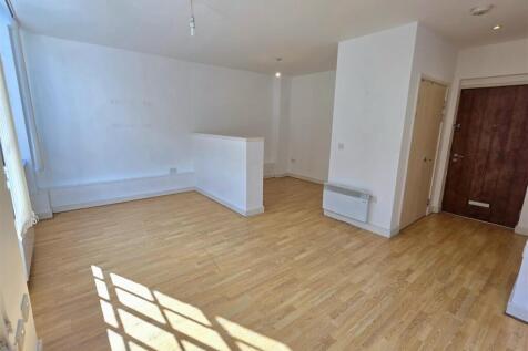 Lounge/Bedroom Area
