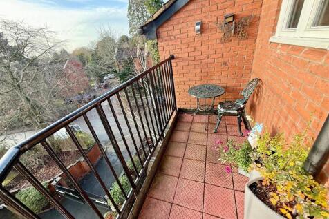 No 8 B17 8DJ Balcony.jpg