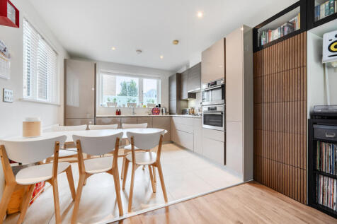 1359749-8-68d66a2...