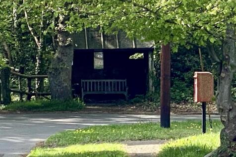 Bus stop 1st May 2025.jpg