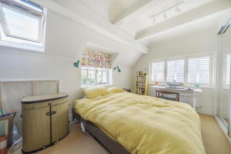 Bedroom (12).jpg