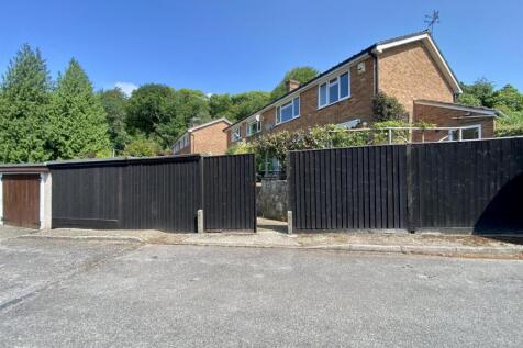 Garage &amp; Side Access Double Gate