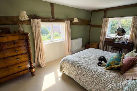 Bedroom 2.jpg
