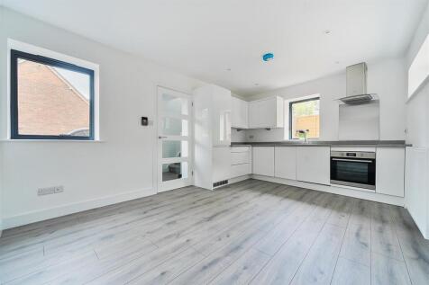 Valentine Cottage Kitchen-Dining.jpg
