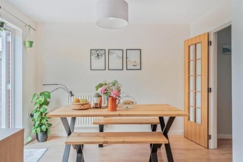 Dining Room.jpg