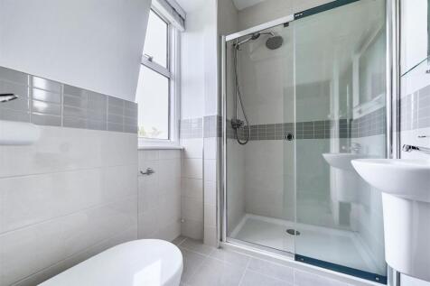 Shower Room.jpg