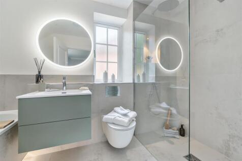Plot 5 Bedroom 2 En-Suite.jpg