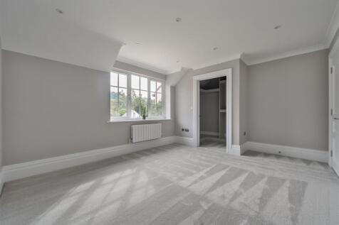 Plot 5 Bedroom 1.jpg