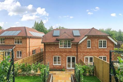 Plot 5 Rear 1.jpg