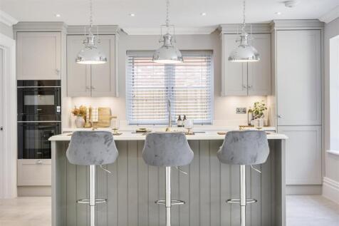Kitchen (3).jpg