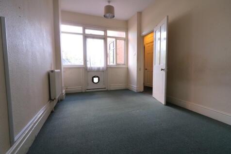 Crowstone Road be...