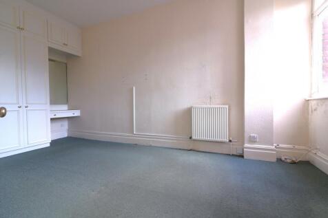 Crowstone Road be...