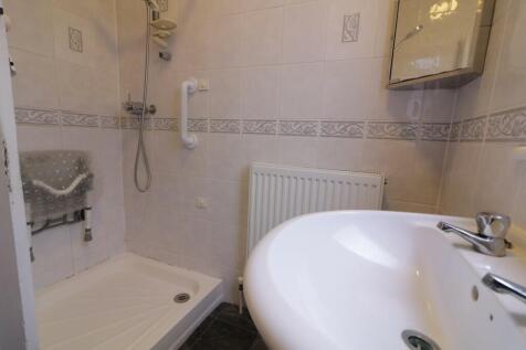 montague ave bath...