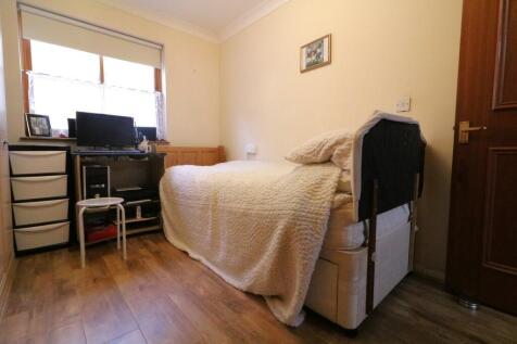 Kingsmeade bed 2