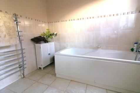 Hillway Bathroom ...