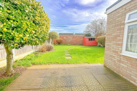 Aylesbeare garden