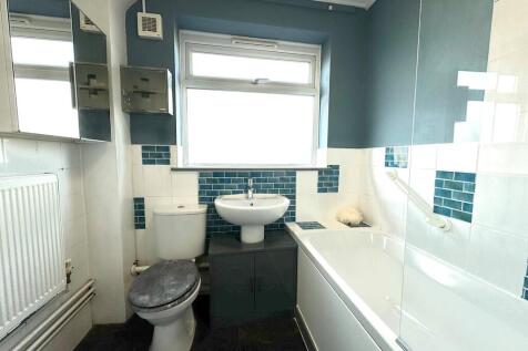 33 Highlands Bath...