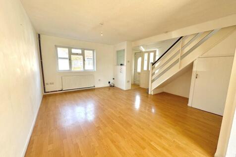 77 Coniston loung...
