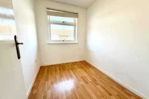 77 Coniston bed 3
