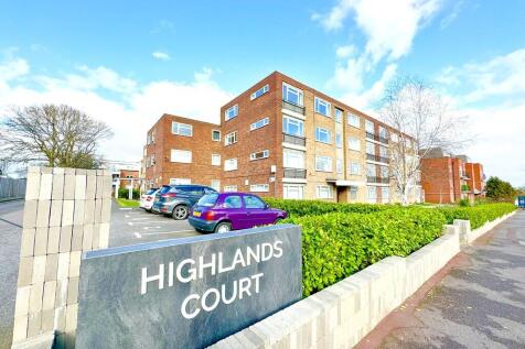 Highlands Court f...
