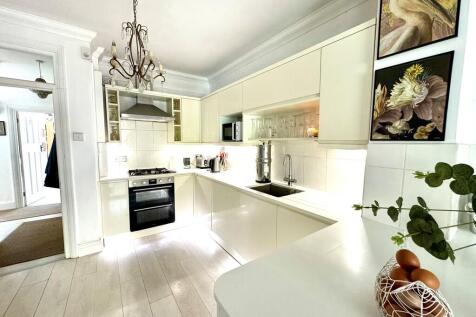 22 Holyrood Drive...