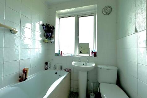 10 Glastonbury Ch...
