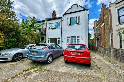 flat 1  22  st vi...