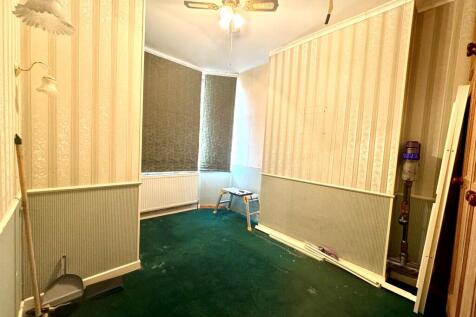 43 Satanita Road ...