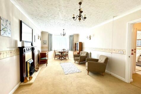 8 Alston Court li...