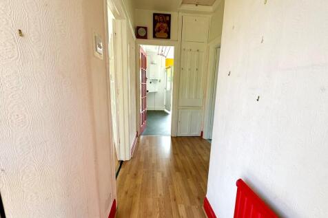 34 Oakengrange Dr...