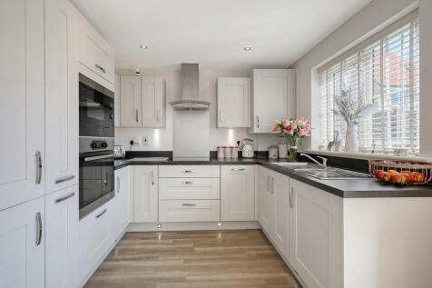 70 Kingfisher str...