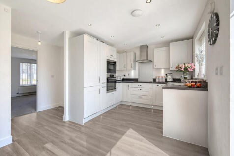 70 Kingfisher str...