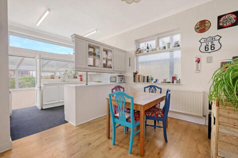 2 Marine parade d...