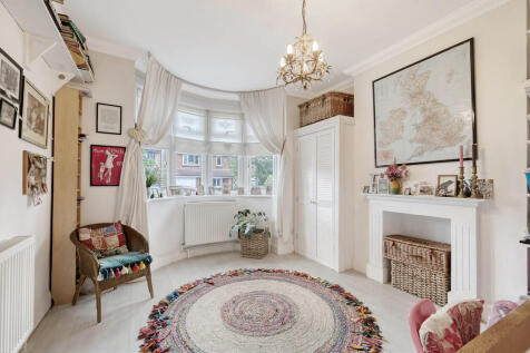 22 Holyrood Drive...