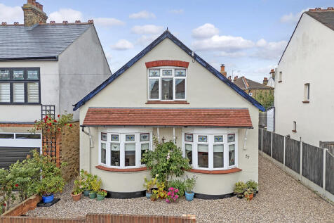22 Holyrood Drive...