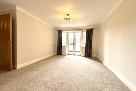 5 Elmtree lodge l...