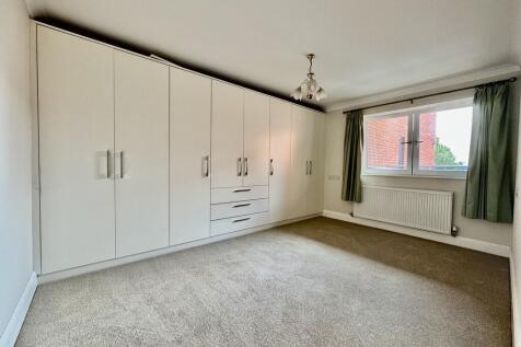 5 Elmtree lodge b...