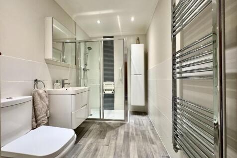 5 Elmtree lodge b...