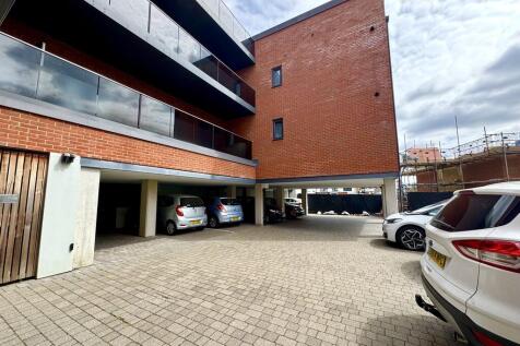 5 Elmtree lodge c...
