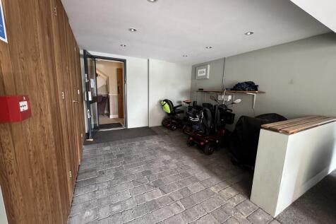 5 Elmtree lodge s...