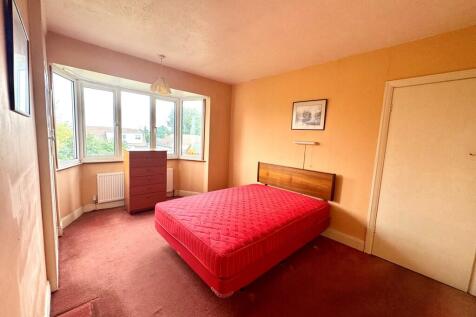 19 Glastonbury Ch...