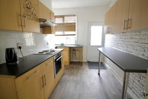 14 Surbiton Kitch...
