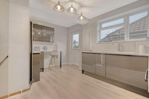 60a St. Johns Roa...